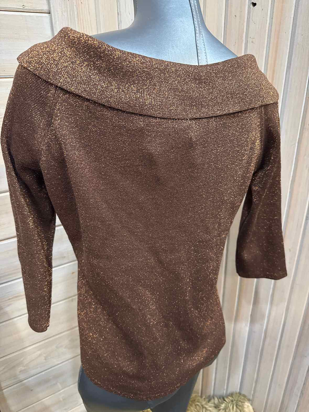 XL - Joseph A. Cowlneck Top