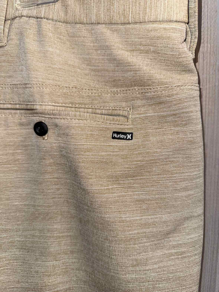 34 - Hurley Shorts
