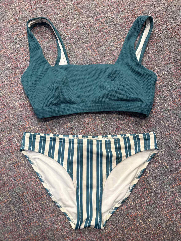 M - Old Navy Swimwear