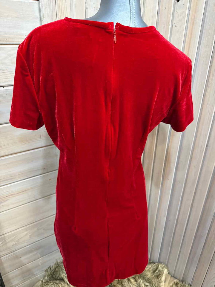 M - Jeffrey & Dara Dress
