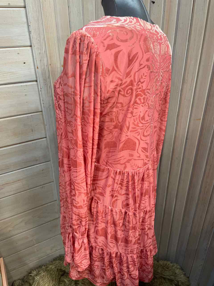 M - New In Dress