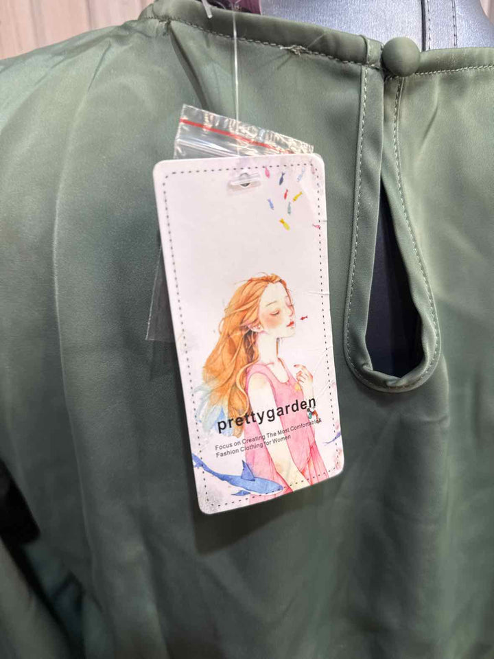 M - Pretty Garden Dress