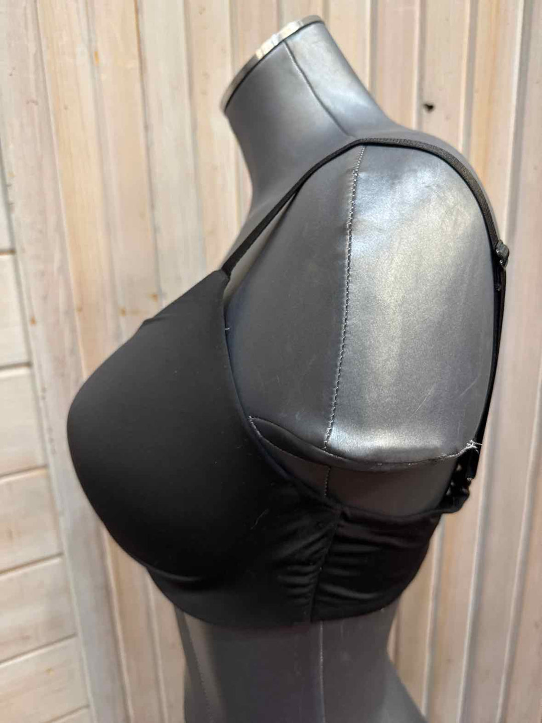 34DDD - Victoria Secret Bra