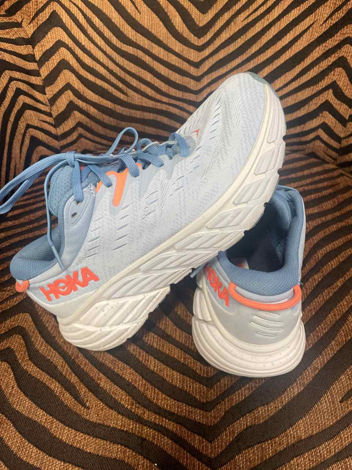 8.5D - Hoka Sneakers