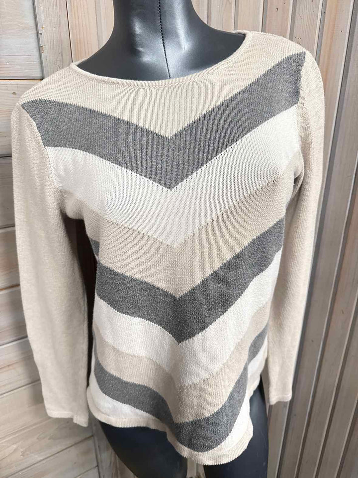 L - Liz Claiborne Sweater
