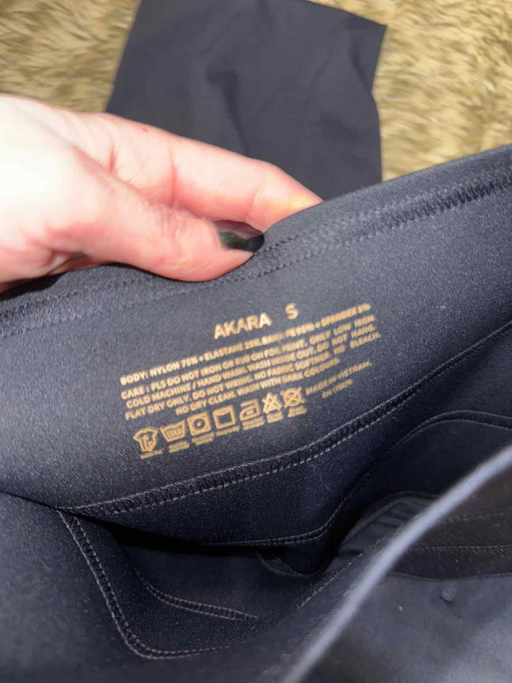 S - akara Leggings