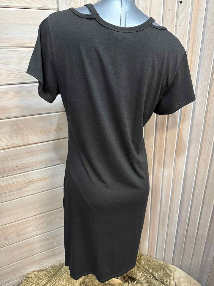 L - Black Dress