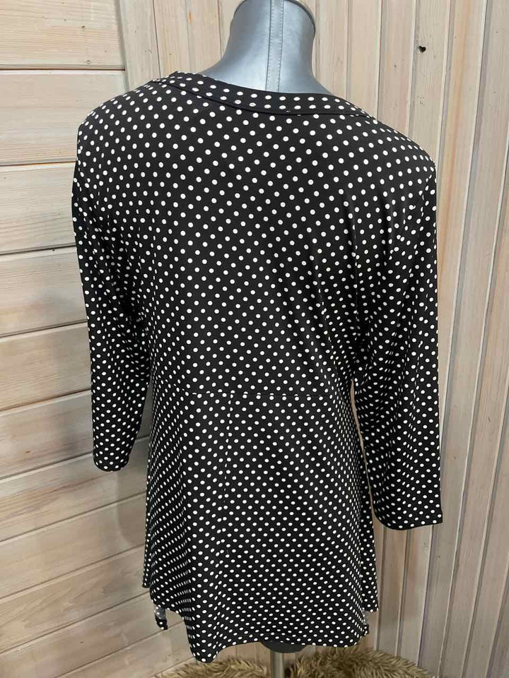 XL? - 3/4 Sleeve Top