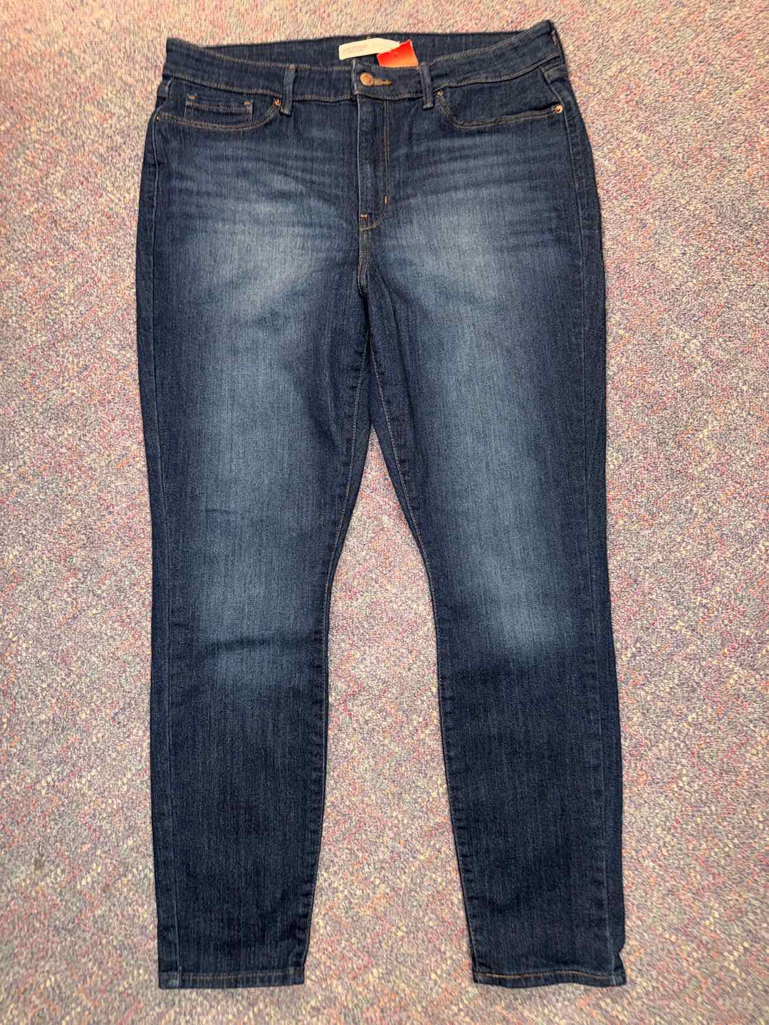 14 - Levi Strauss & Co. Jeans