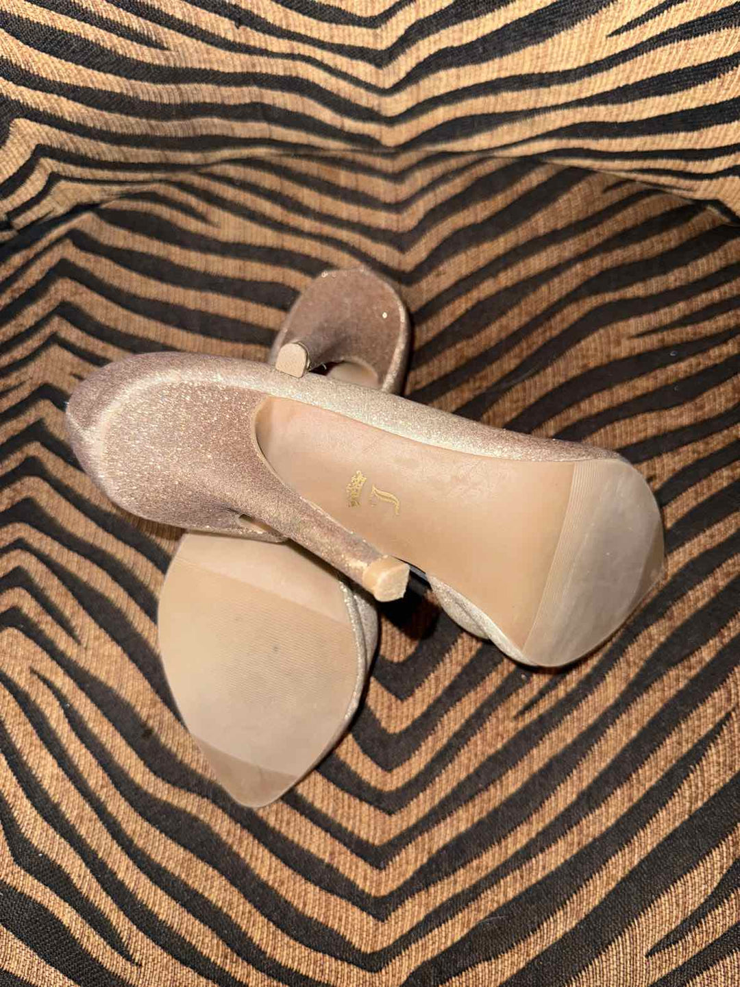 8.5 - Juicy Couture Heals