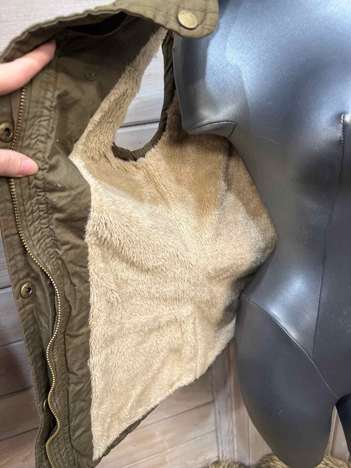 M - YMI Vest