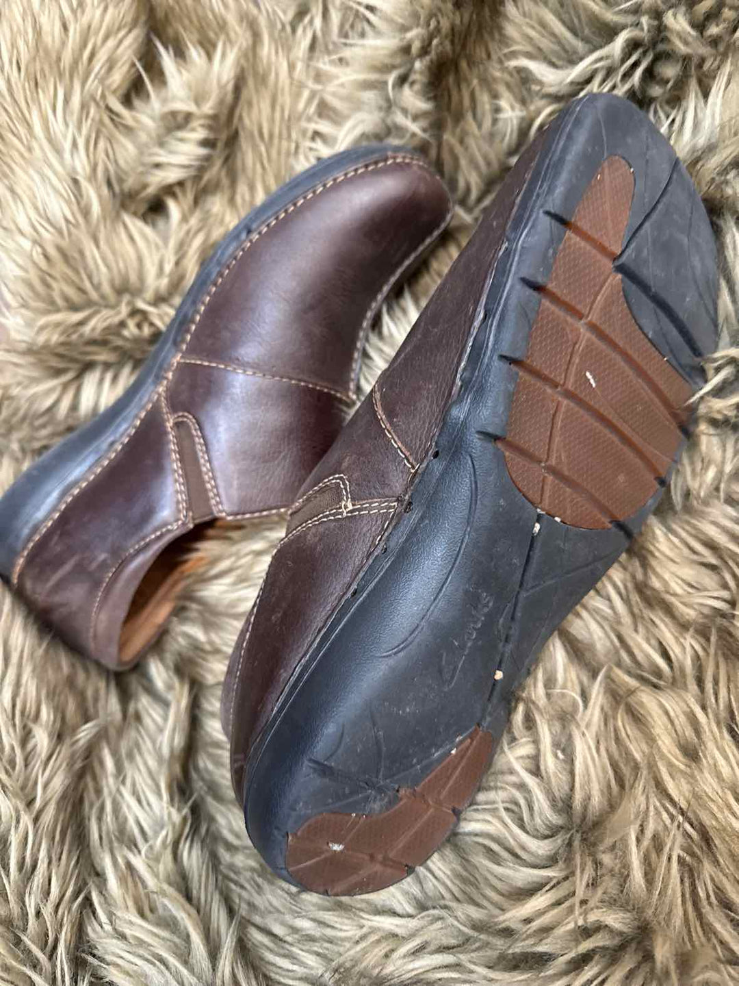 8 - Clarks Slip-on