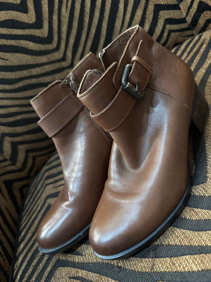 4.5M - Naturalizer Boots