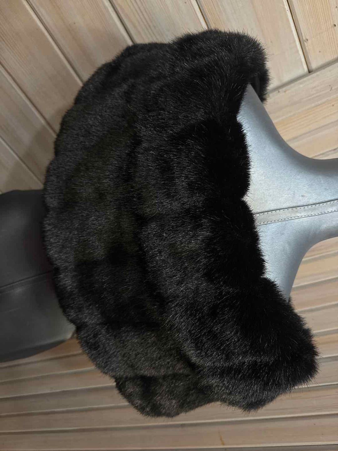 OS - WhiteHouseBlkMkt Scarf Shawl