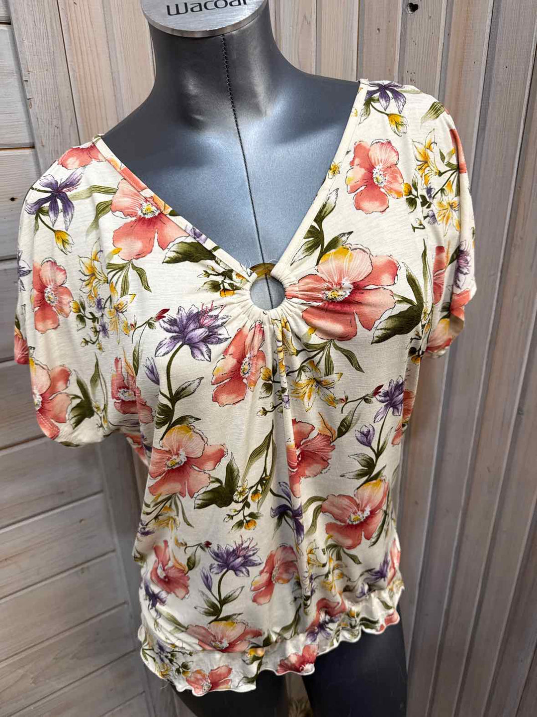 M - Naif Cold Shoulder