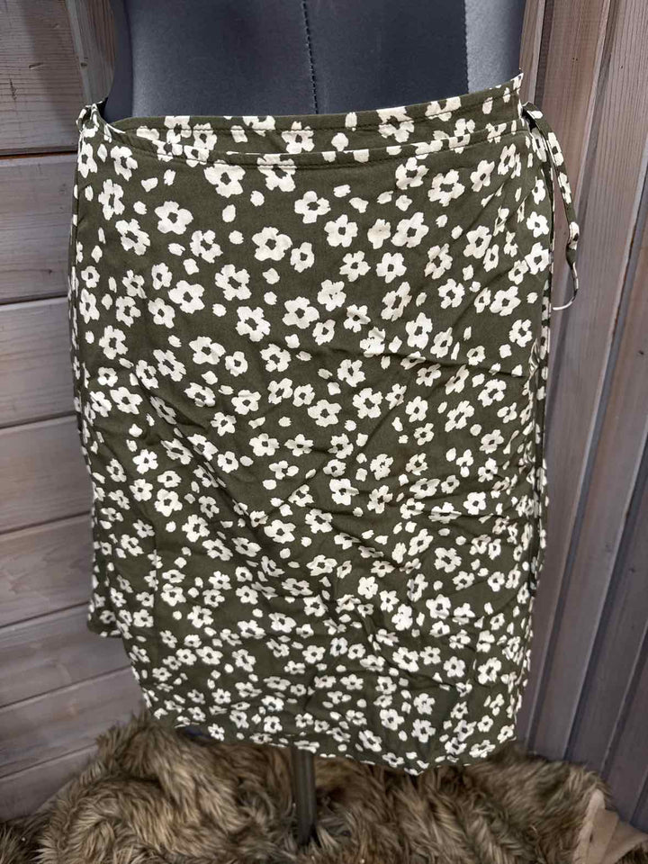 M - Gap Skirt