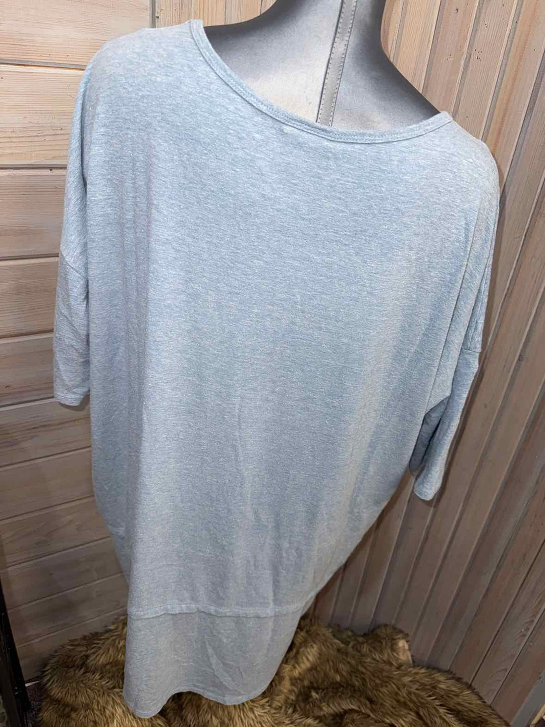 2X - LuLaRoe T-Shirt