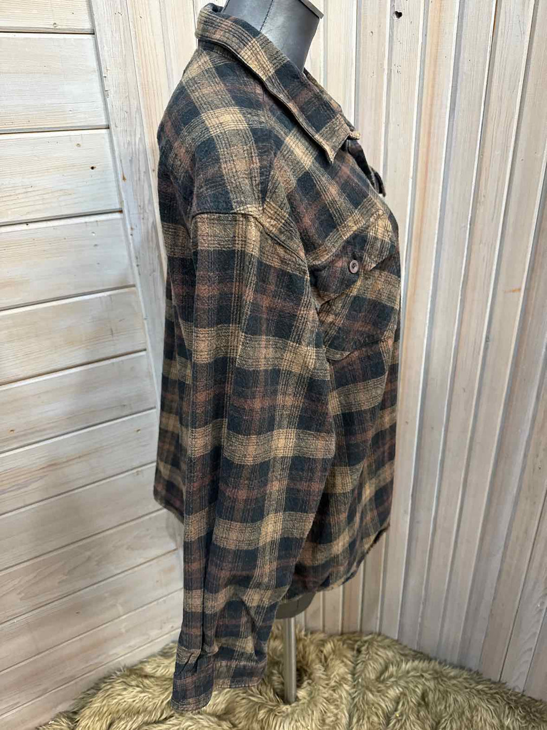 2x - Mountain Club Button Down Shirt