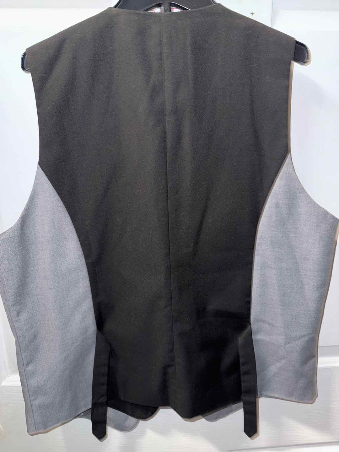 XL - Thelees Vest