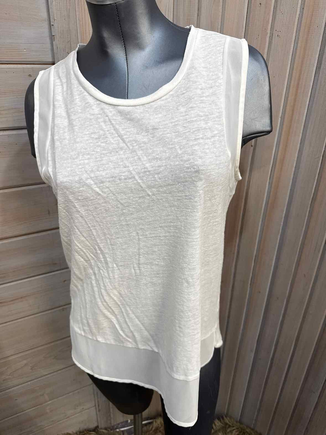 M - Banana Republic Tank