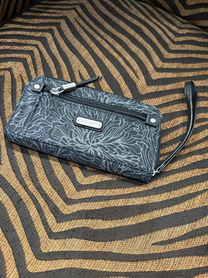 Wallet - Baggallini Clutch