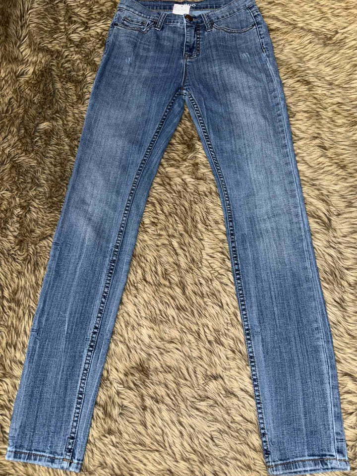 26 - BDG Jeans
