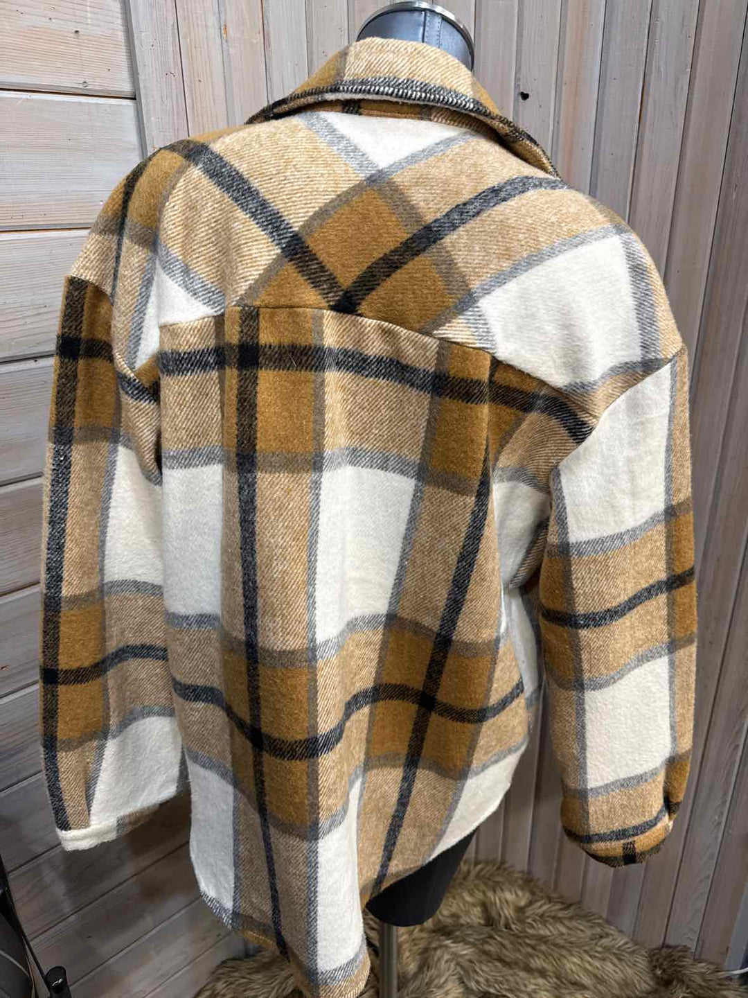 S - Unbranded Shacket