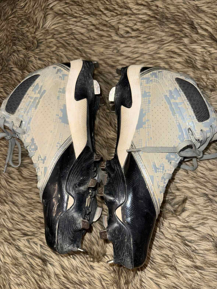10.5 - Under Armour