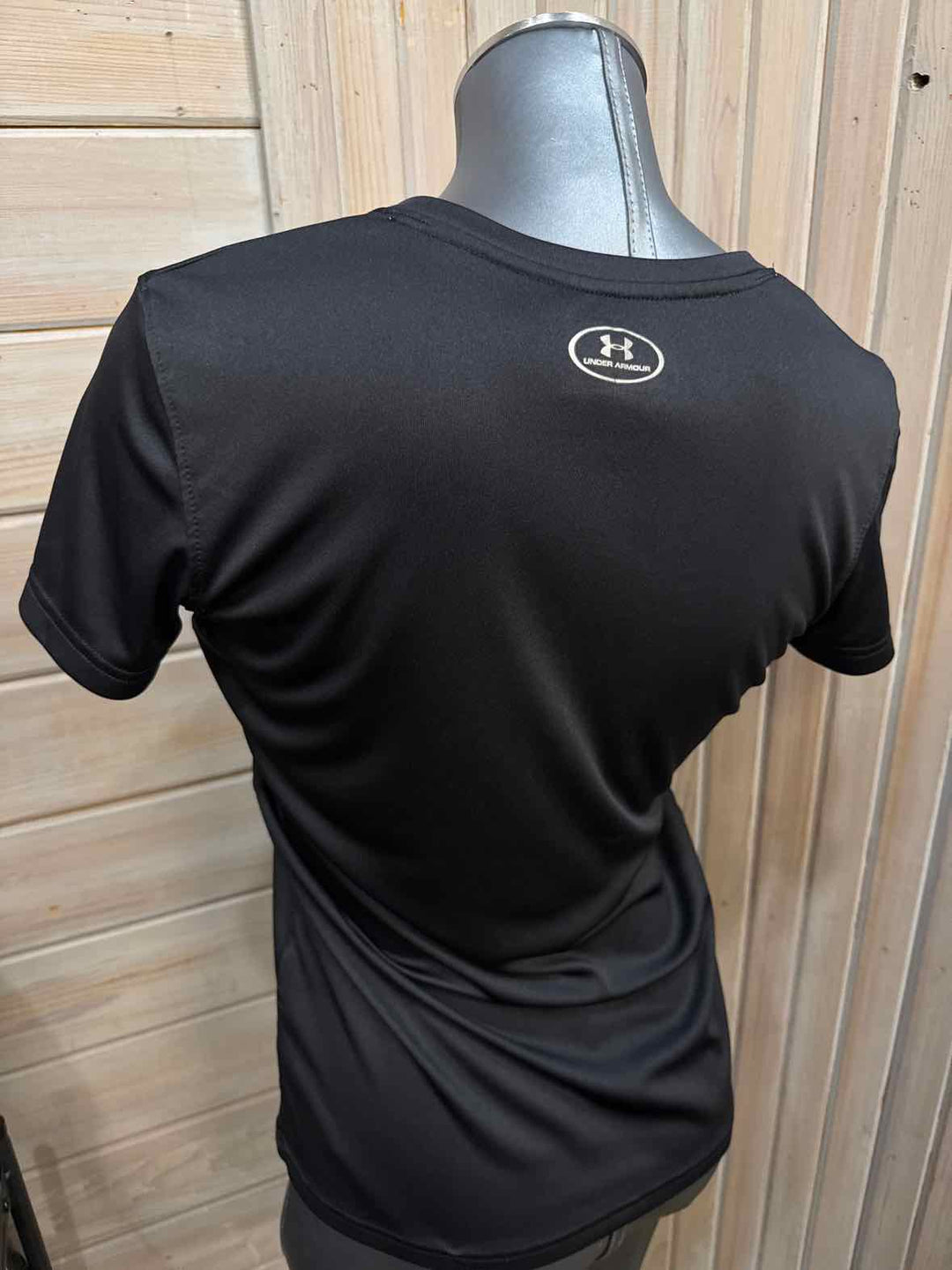 M - Under Armour T-Shirt