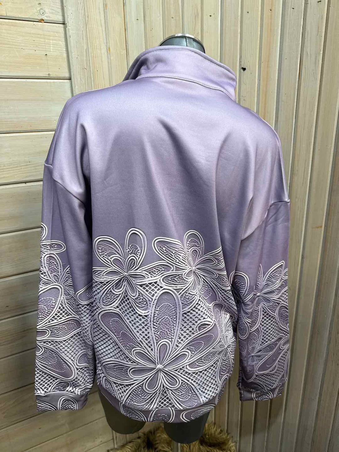 M - Long Sleeve Pullover