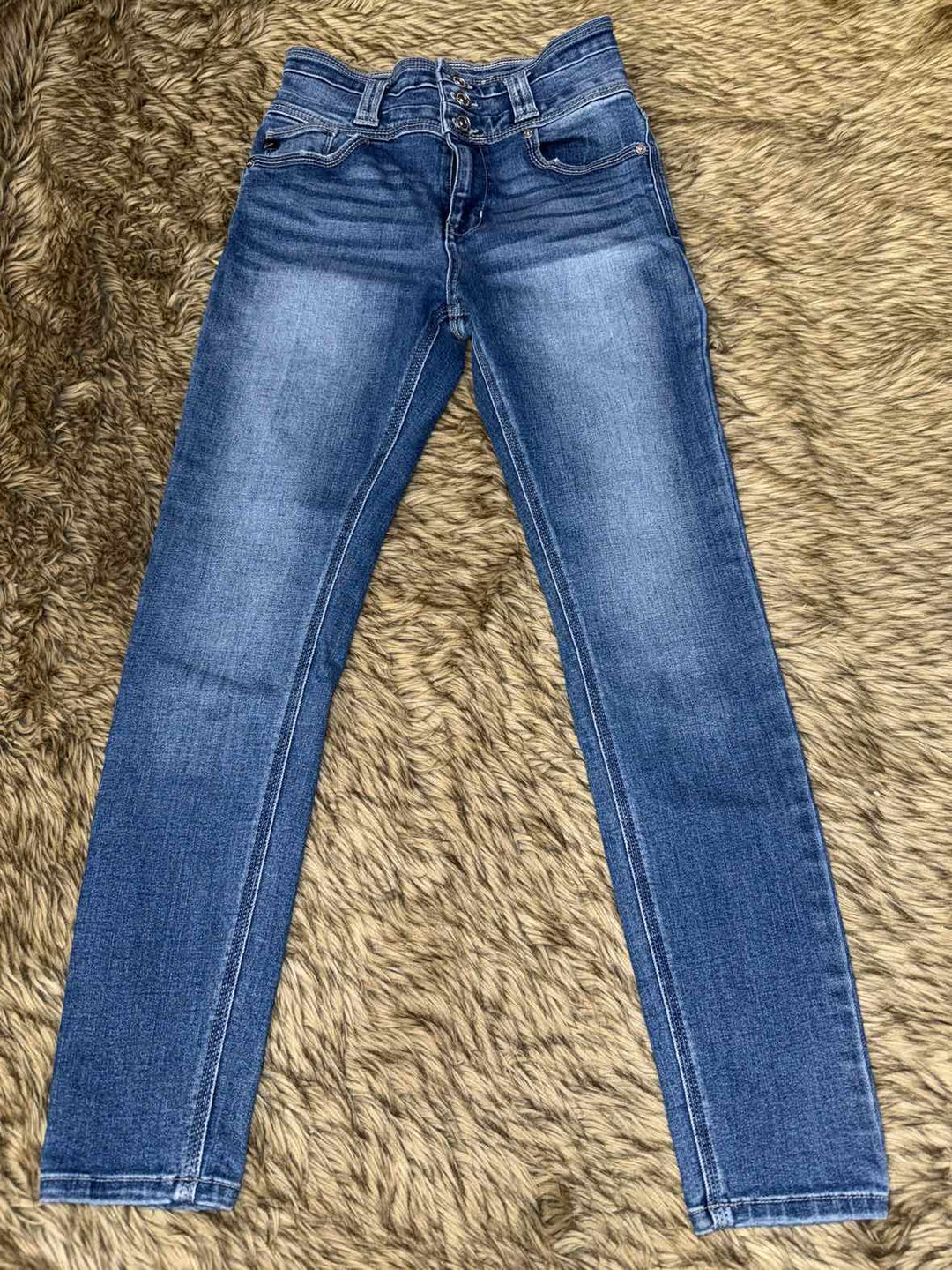 26 - Kancan Jeans