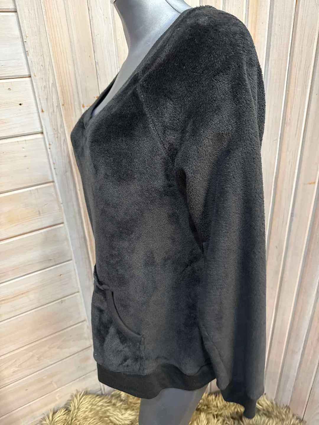 XL - Secret Treasures Sweater