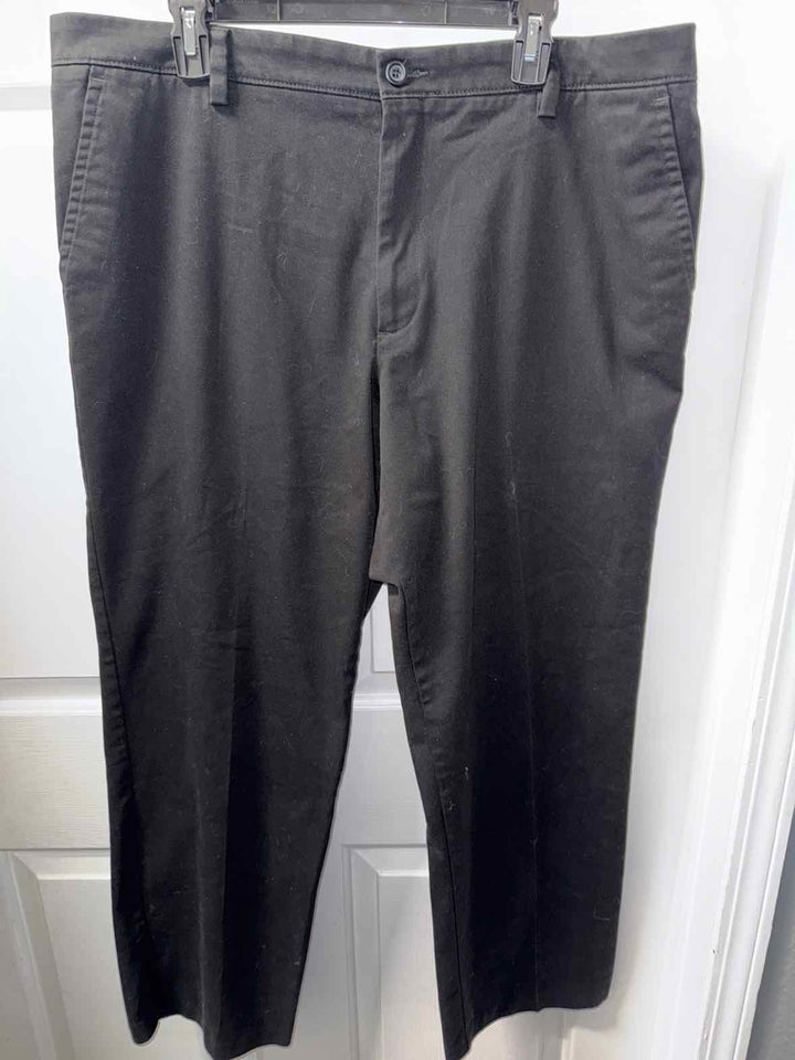 40/32 - Dockers Slacks