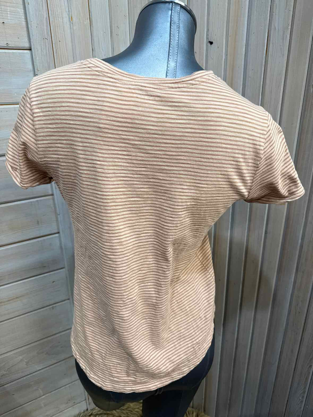 S - Old Navy T-Shirt