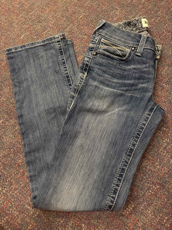 27 - Ariat Jeans