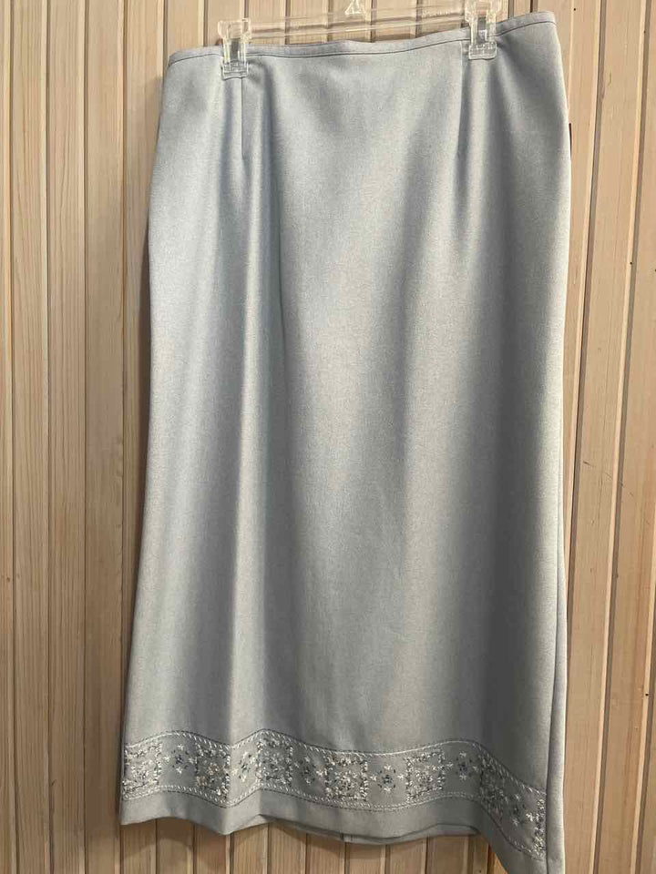 16 - Alfred Dunner Skirt