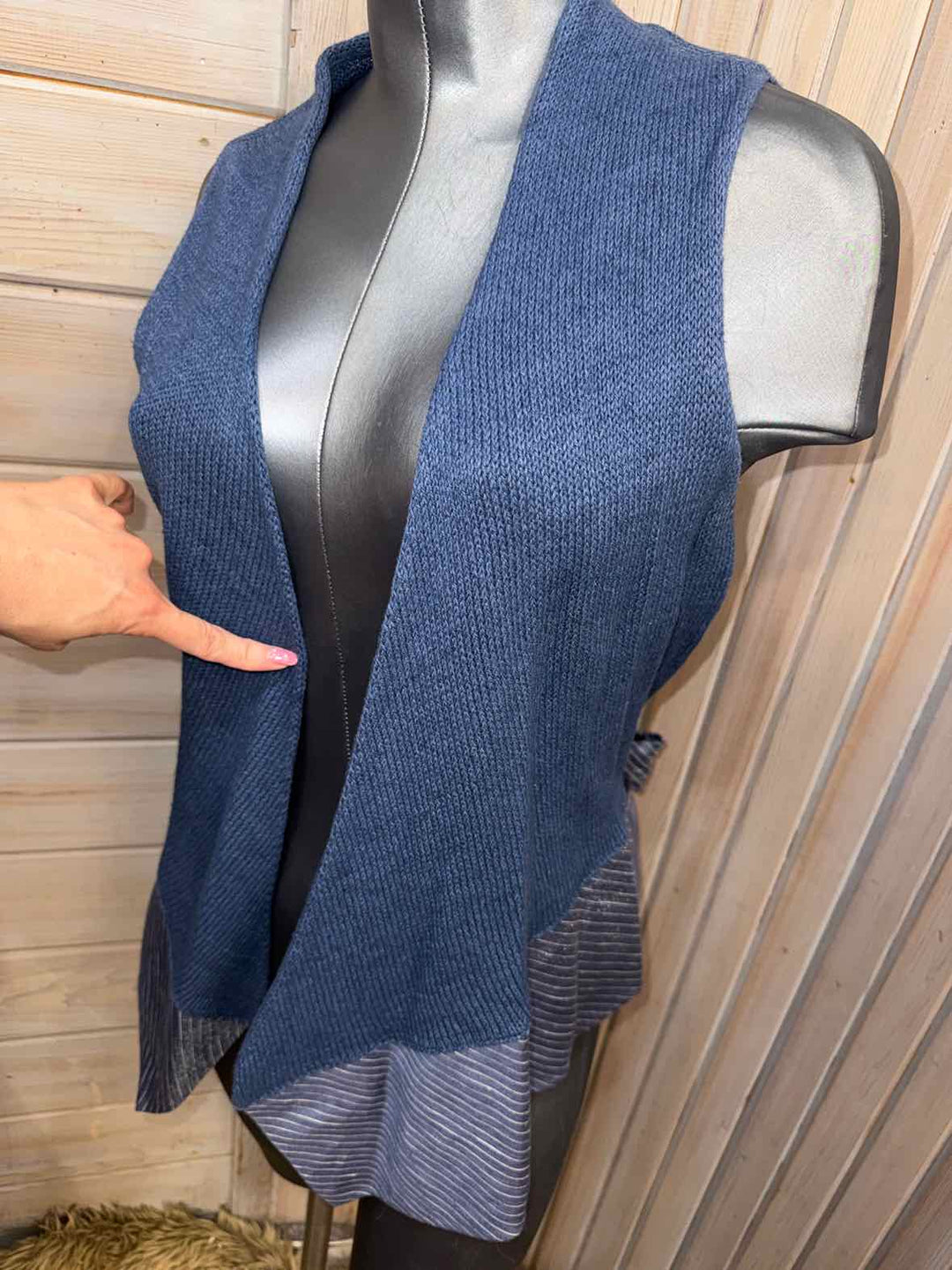 M - J.Jill Vest