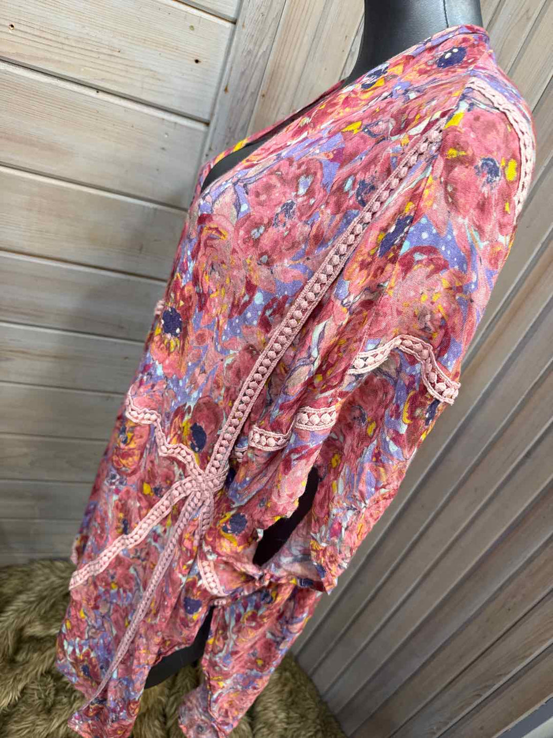 S - Elizabeth Gillett Kimono