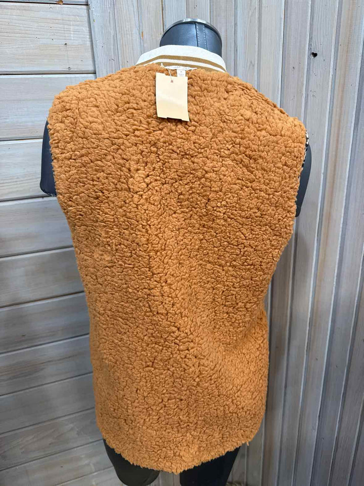 M - Mystree Vest