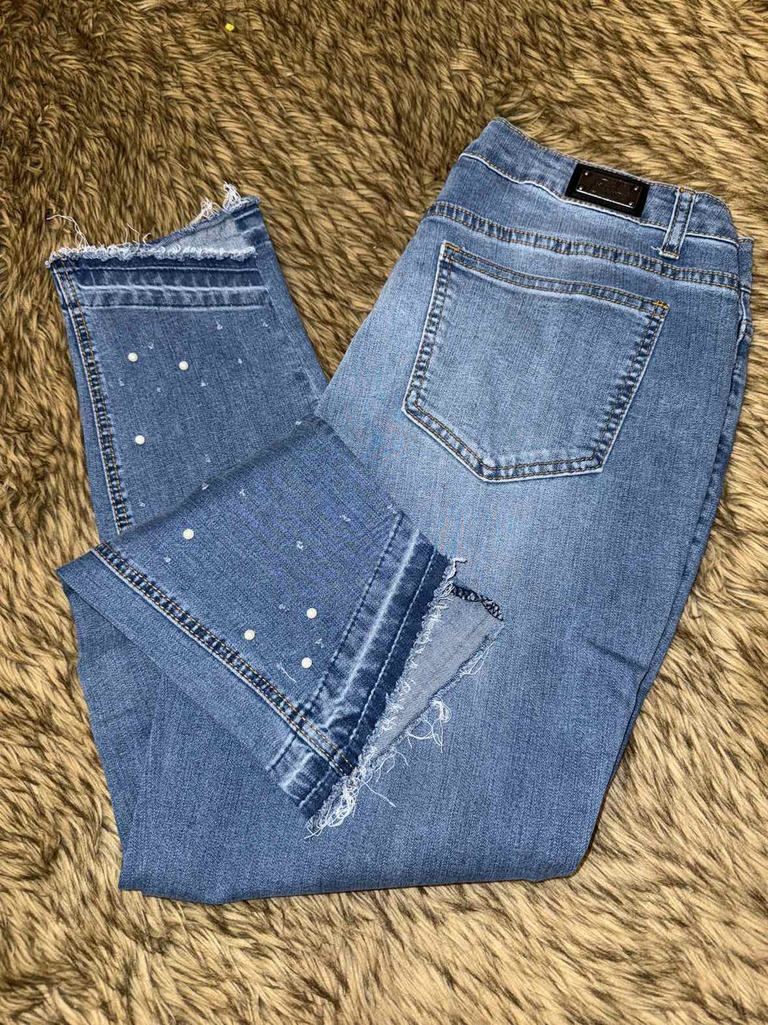 12 - Earl Jean Capri