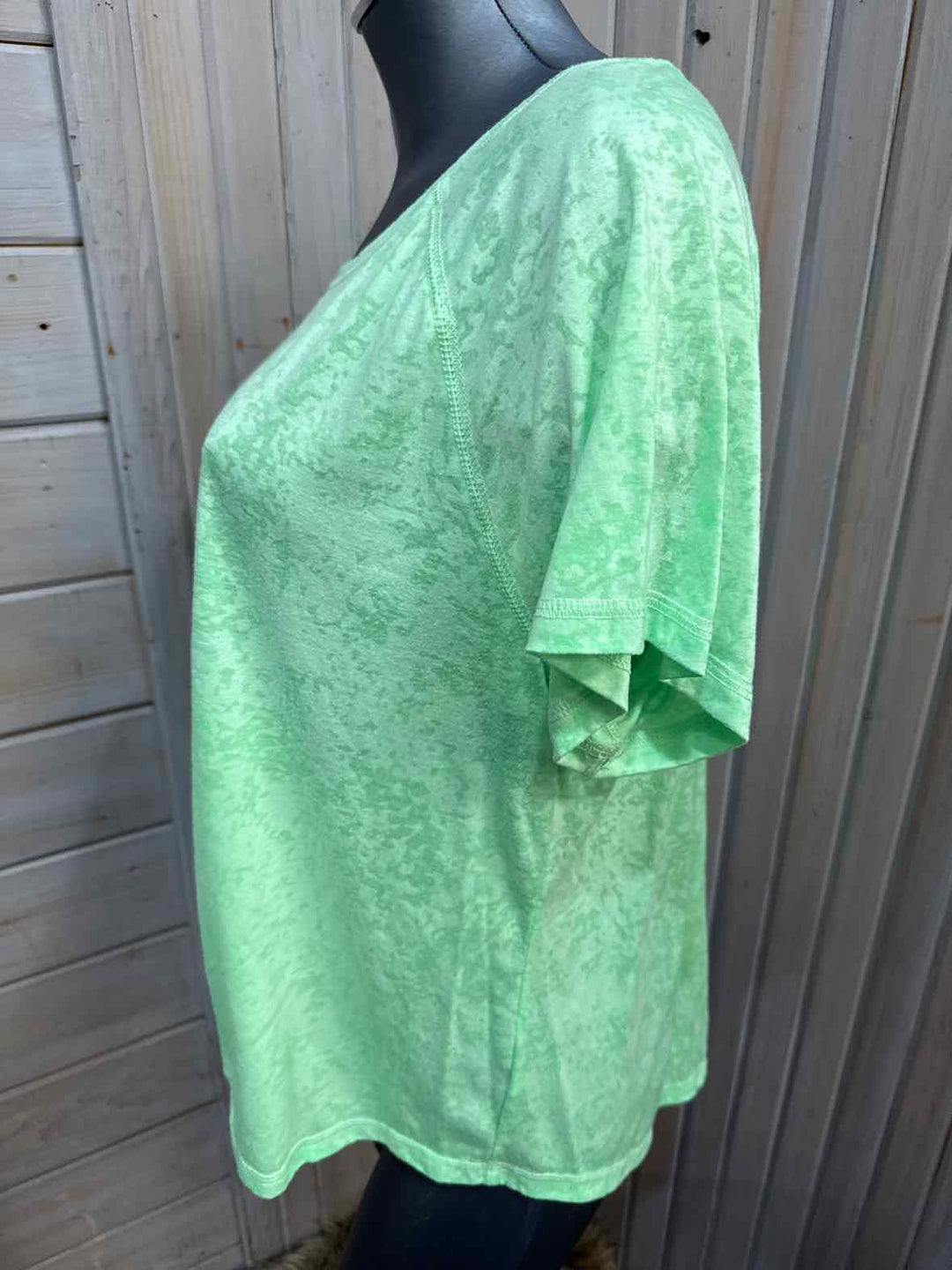 XL - Tek Gear T-Shirt