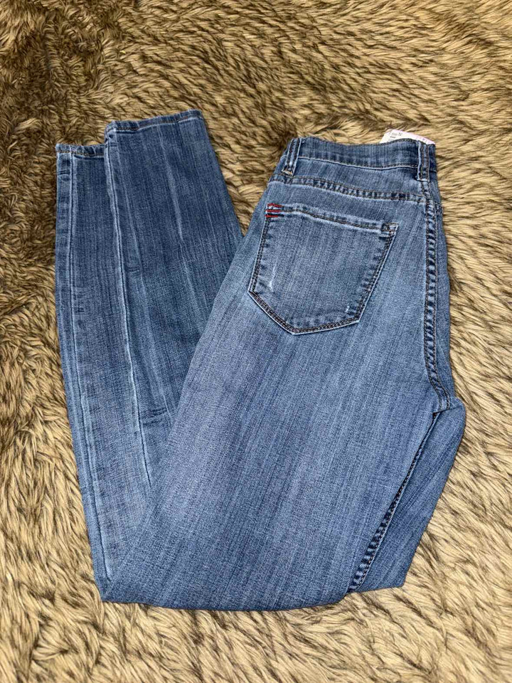 26 - BDG Jeans