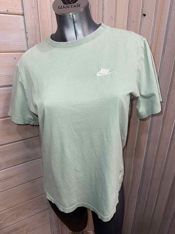 M - Nike T-Shirt