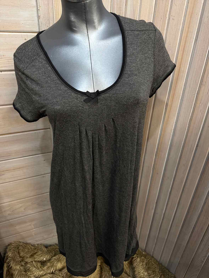 M - Simply Vera Dress