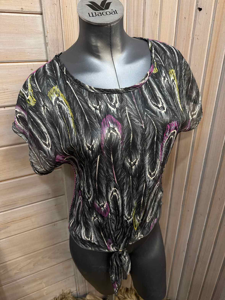 S - about a girl T-Shirt