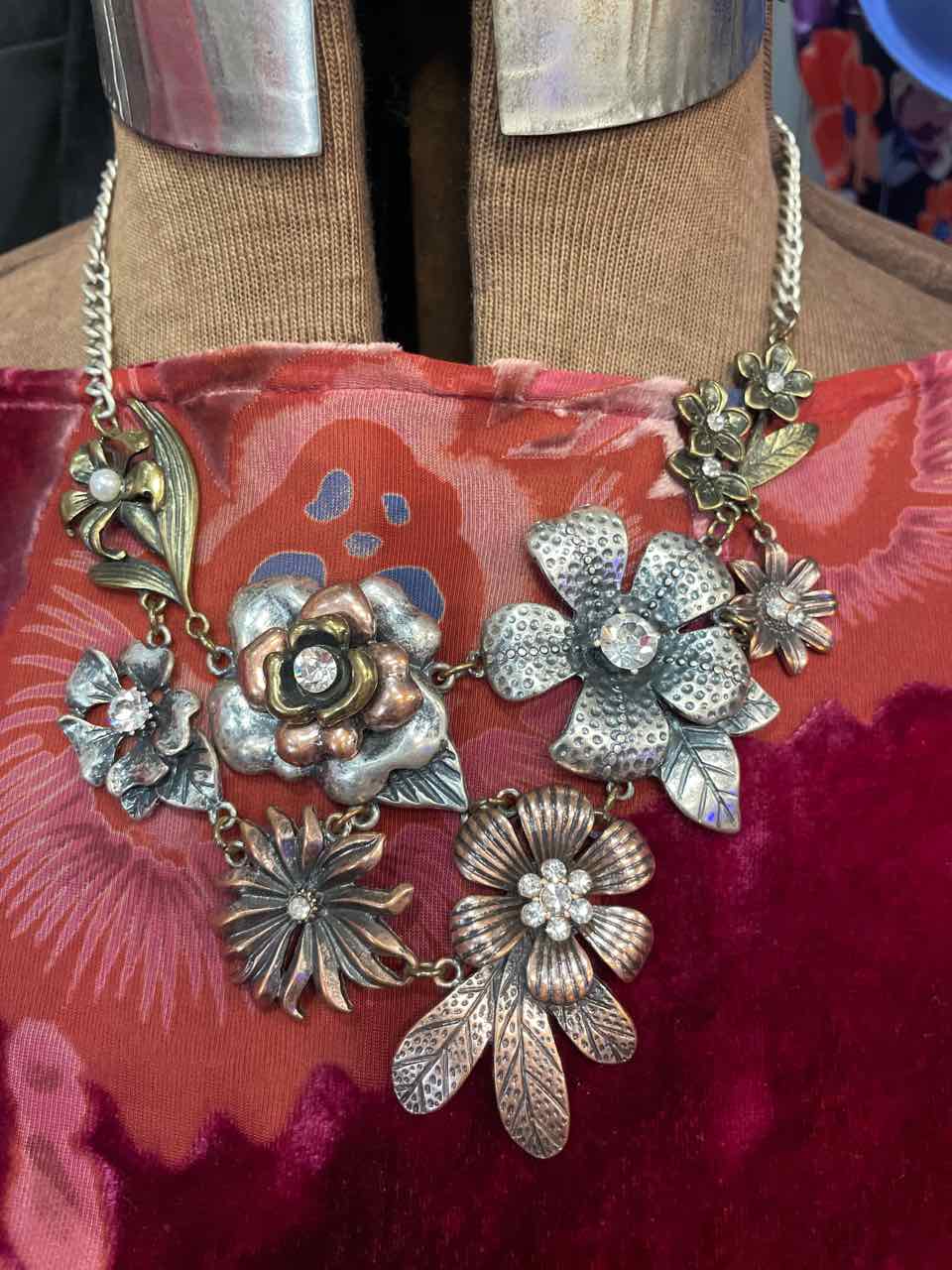 Jewelry - Mixed Metal Flower Necklace