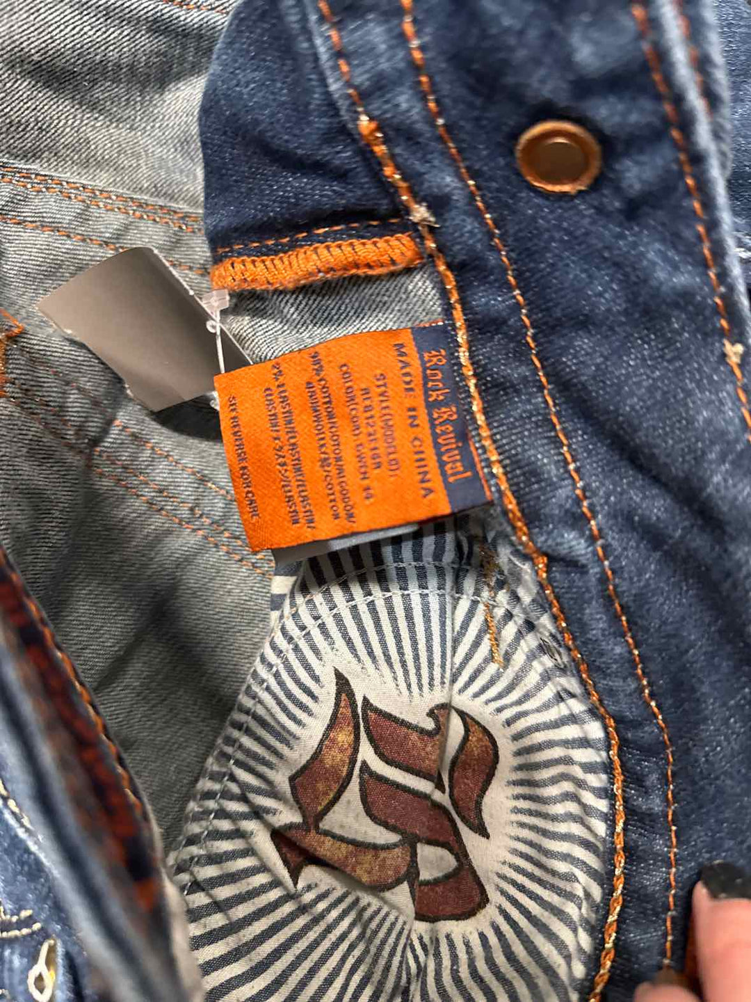 29 - Rock Revival Jeans