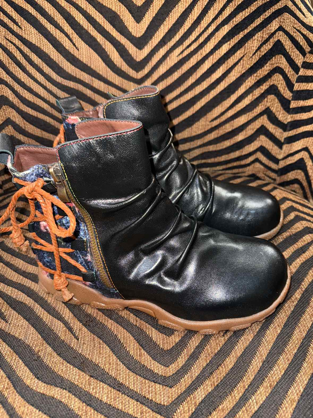 8 - Super Lady Star Boots