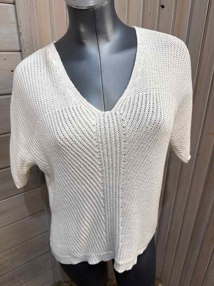 Size L Chaps Sweater