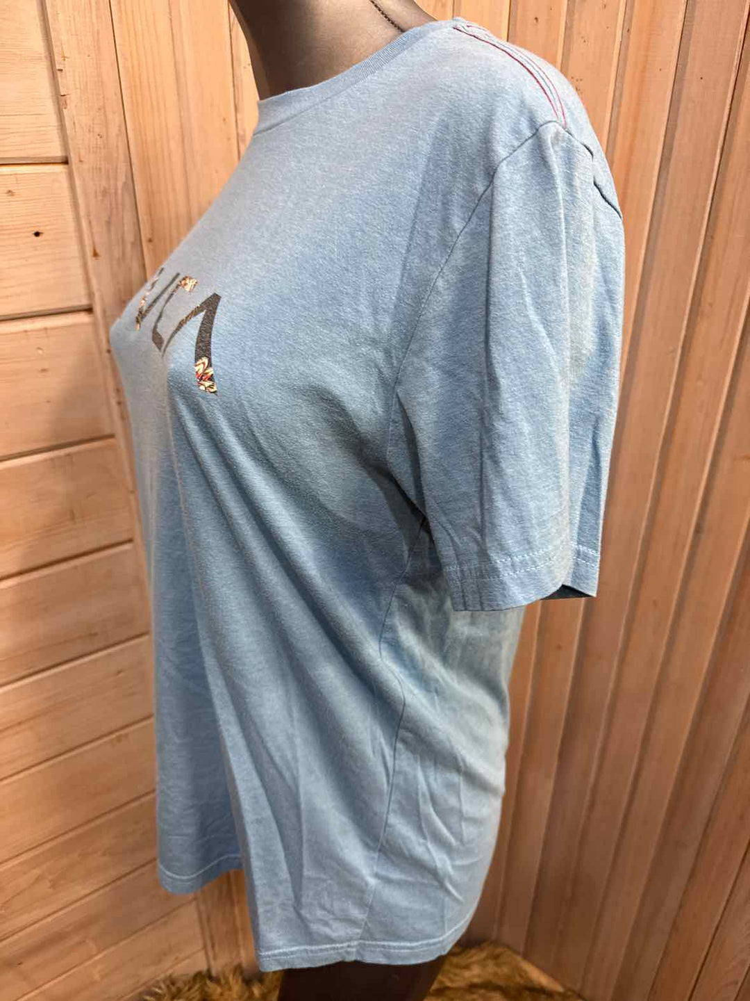 L - RVCA Short Sleeve